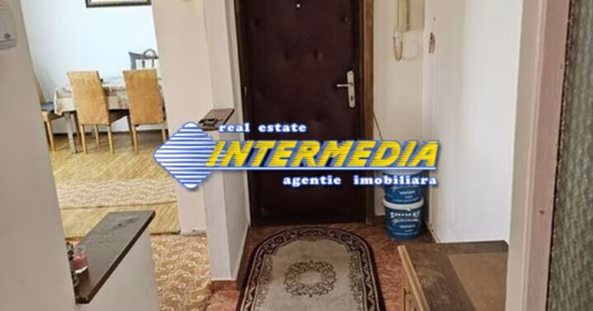 Apartament decomandat cu 3 camere în zona Ampoi 1, Alba Iulia