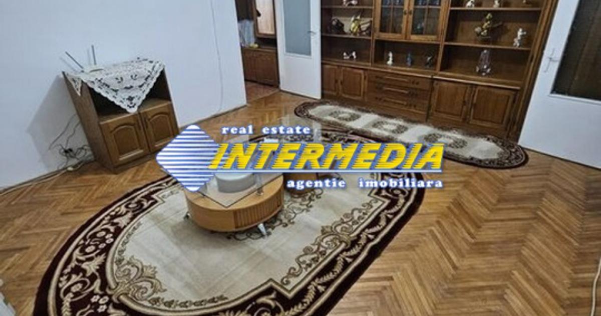 Apartament decomandat cu 3 camere în zona Ampoi 1, Alba Iulia