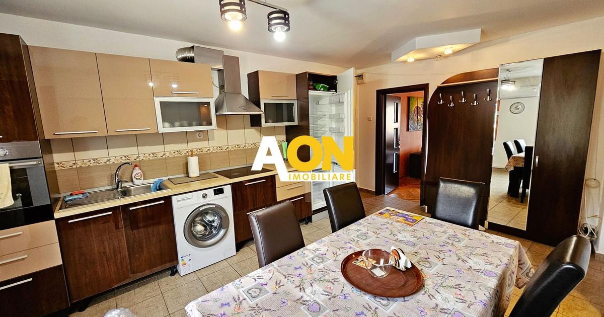 Apartament decomandat cu 3 camere în zona Central, Alba Iulia