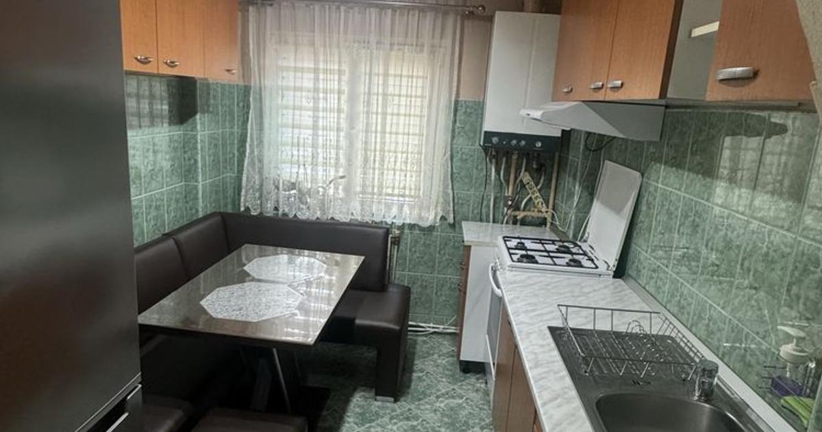 Apartament decomandat cu 3 camere în zona Cetate, Alba Iulia