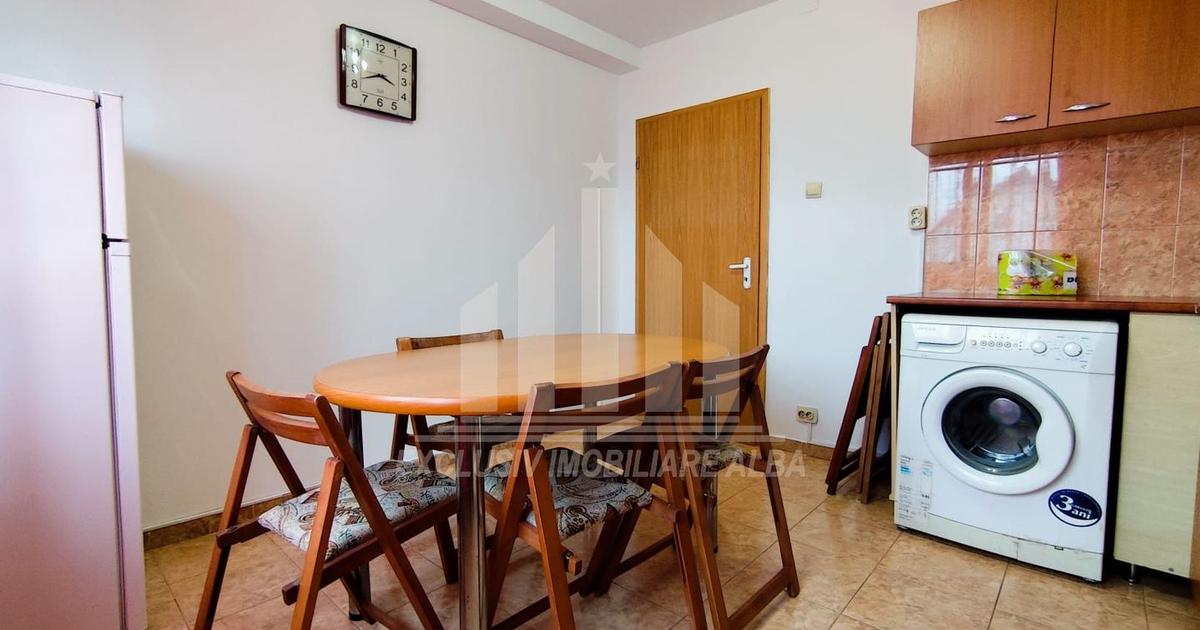 Apartament decomandat cu 3 camere în zona Micești, Alba Iulia
