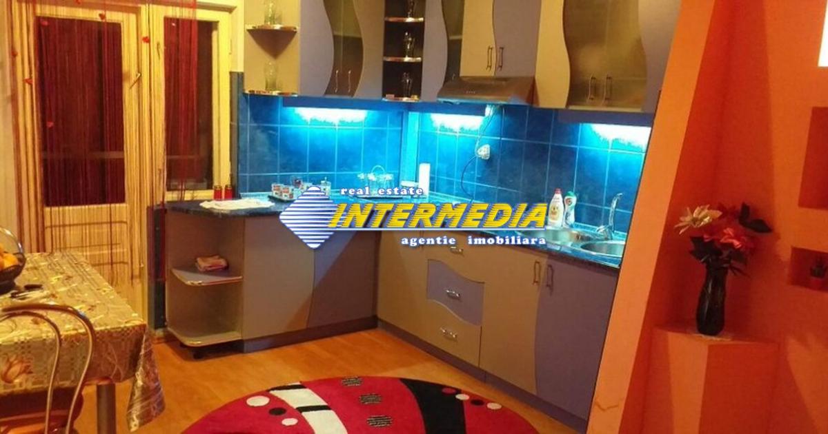 Apartament decomandat cu 3 camere în zona Tolstoi, Alba Iulia