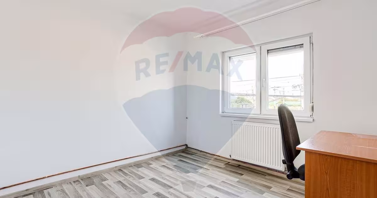 Apartament decomandat cu 3 camere în zona 6 Vânători, Arad