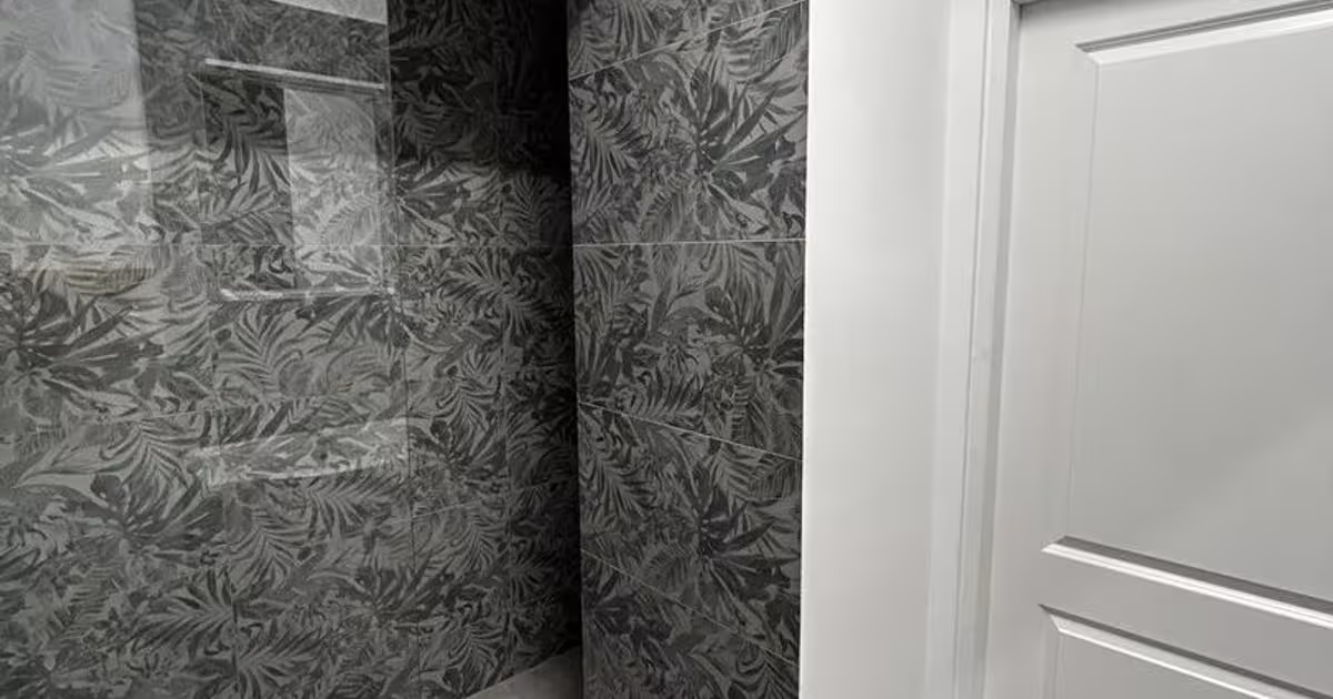 Apartament decomandat cu 3 camere în zona Alfa, Arad