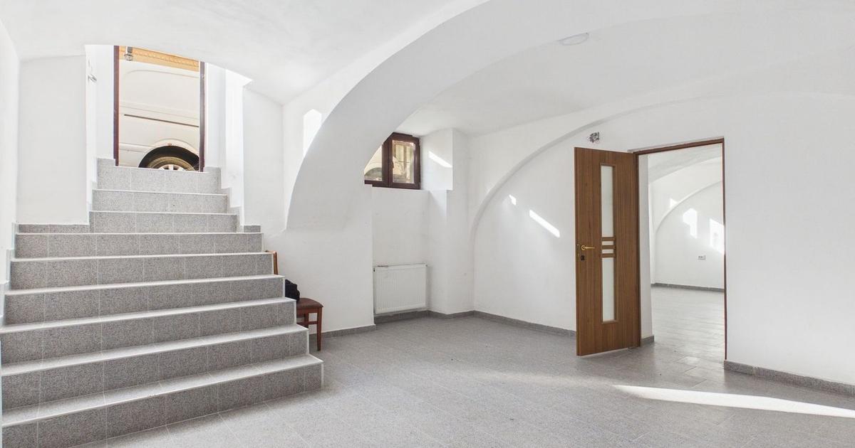 Apartament semidecomandat cu 2 camere în zona Boul Roșu, Arad