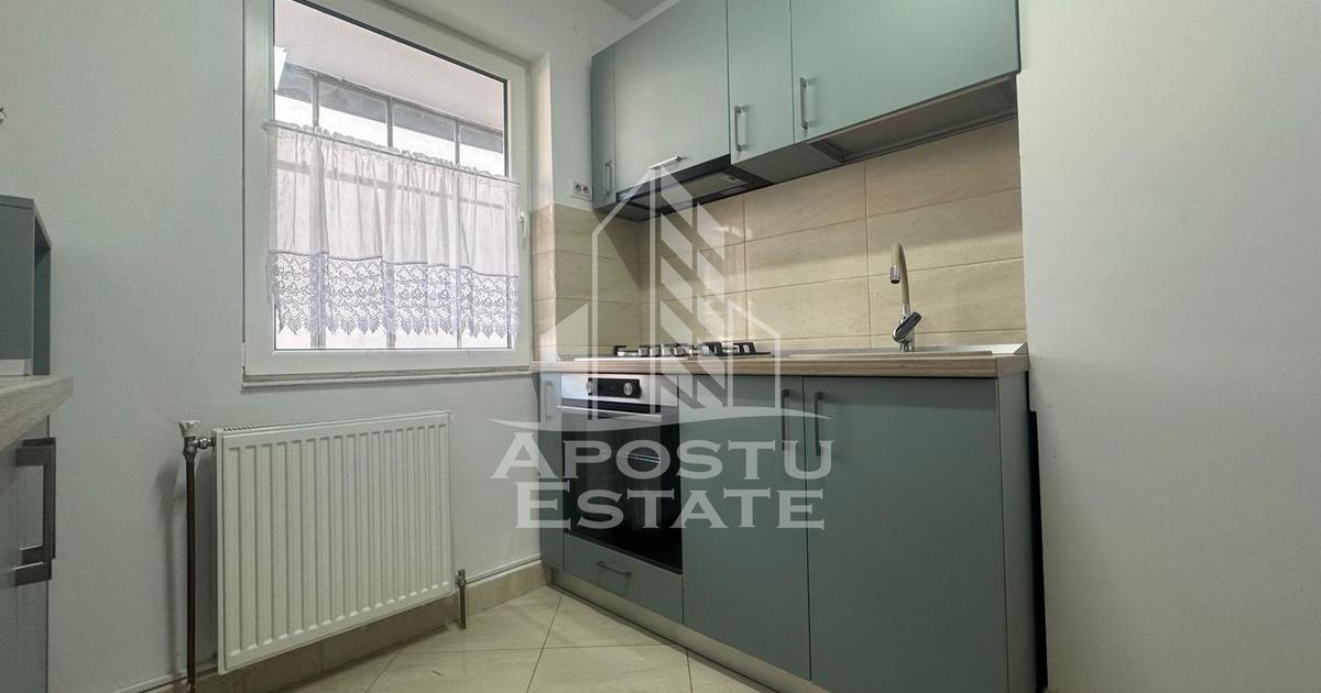 Apartament decomandat cu 2 camere în zona Central, Arad