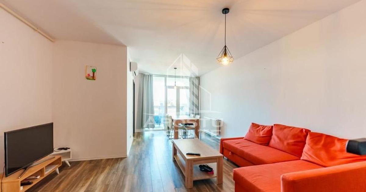 Apartament decomandat cu 2 camere în zona Central, Arad