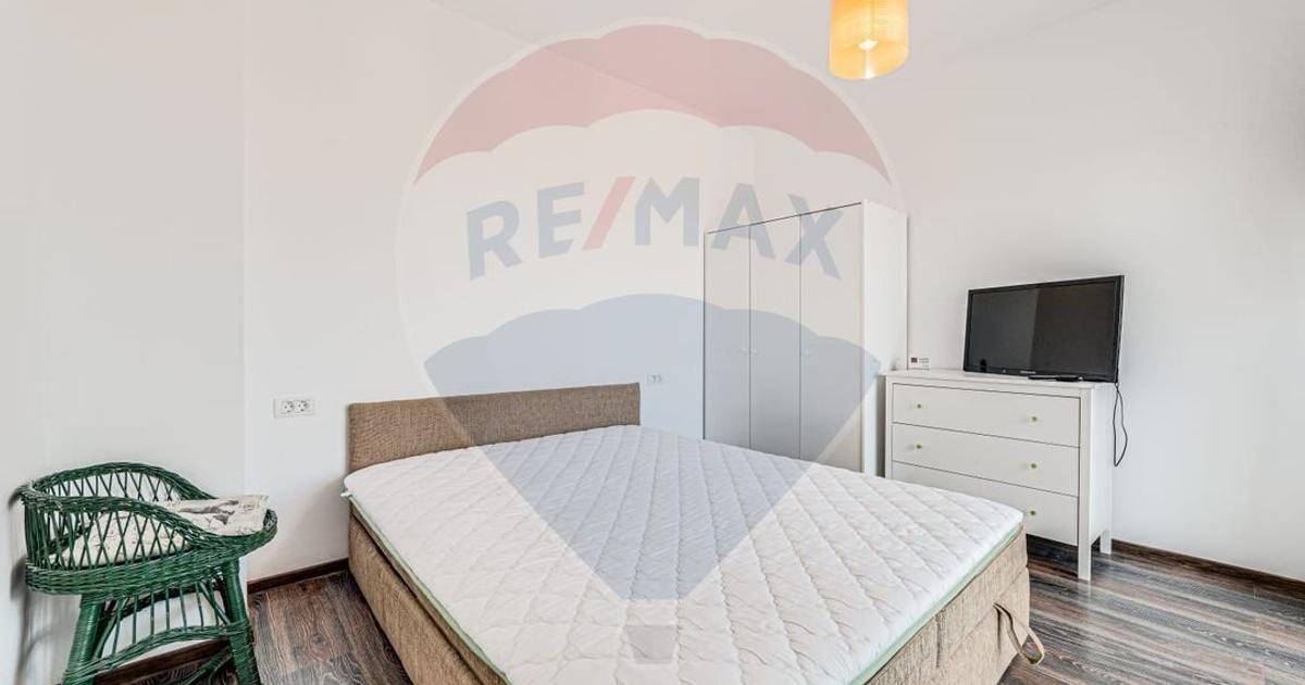 Apartament decomandat cu 3 camere în zona Central, Arad