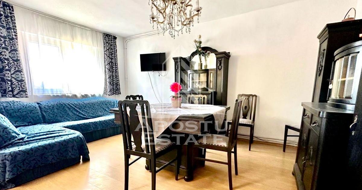 Apartament semidecomandat cu 4 camere în zona Central, Arad preț 2.500 RON / lună