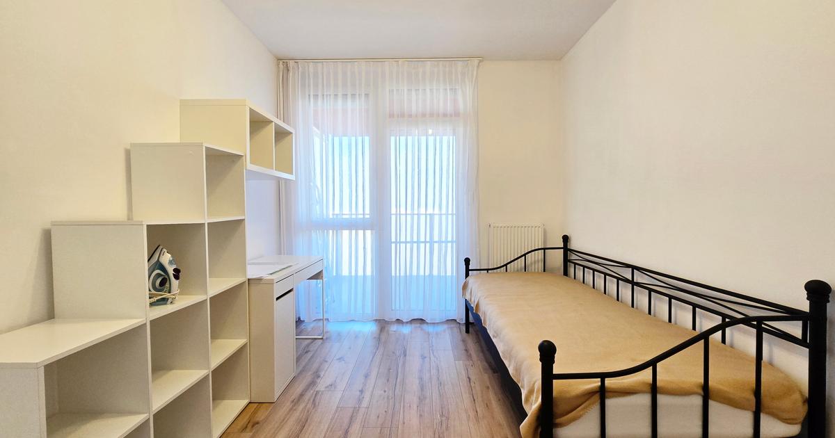 Apartament decomandat cu 3 camere în zona Micălaca, Arad