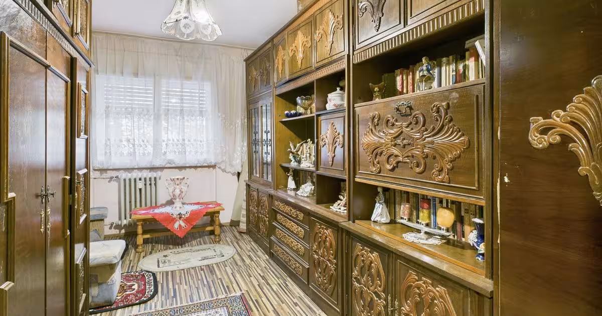 Apartament semidecomandat cu 3 camere în zona P-ța Gării, Arad