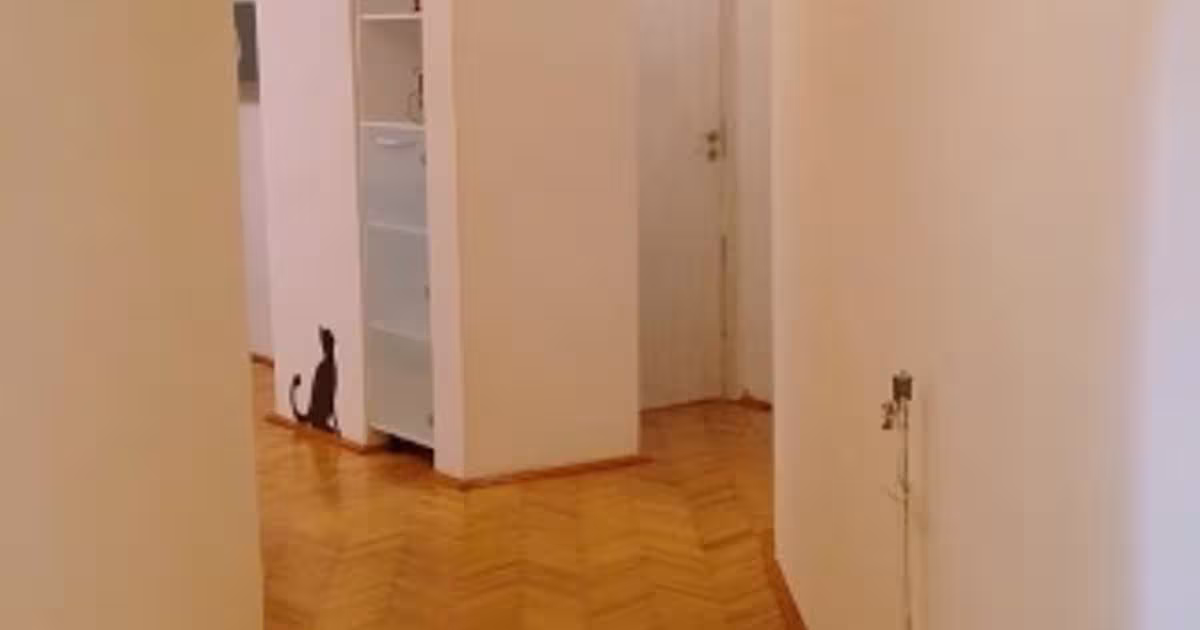 Apartament decomandat cu 3 camere în zona Pârneava, Arad