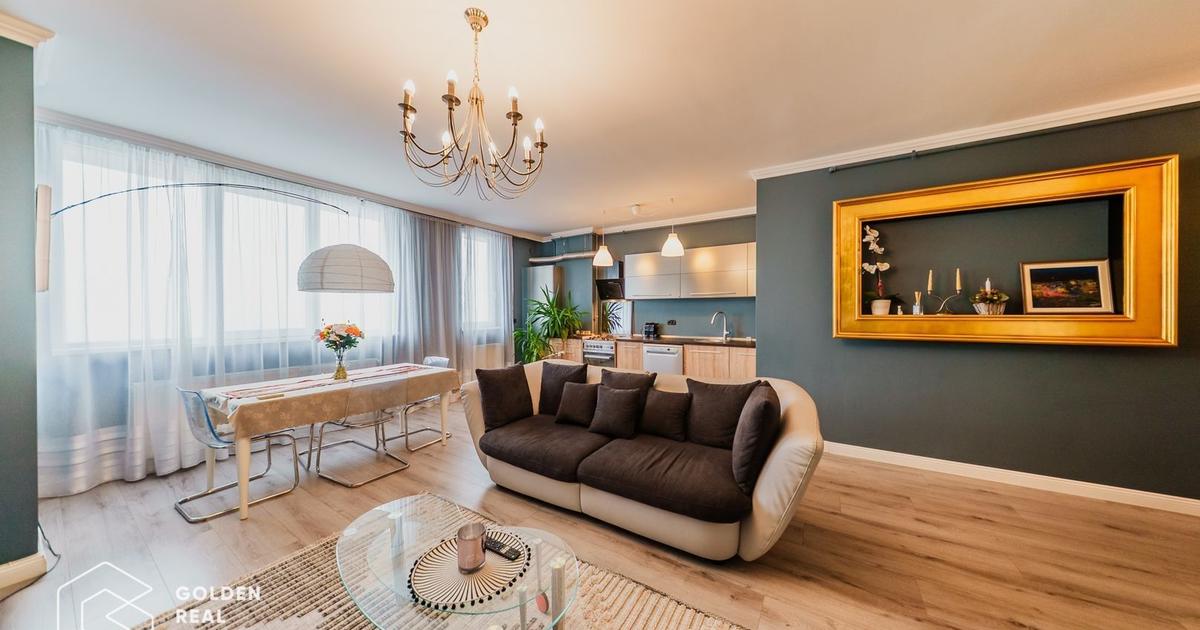 Apartament decomandat cu 3 camere în zona Podgoria, Arad