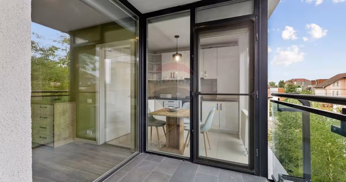 Apartament decomandat cu 3 camere în zona Romanilor, Arad