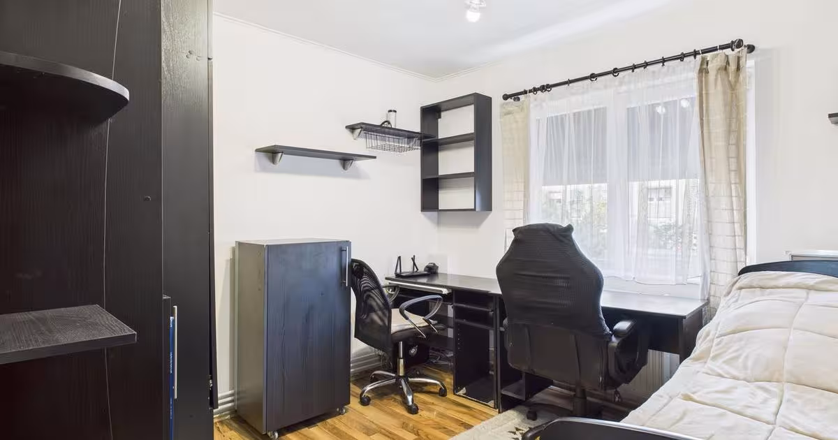 Apartament semidecomandat cu 3 camere în zona Ultracentral, Arad