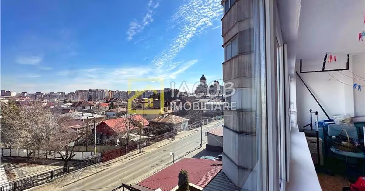 Apartament decomandat cu 4 camere în zona 9 Mai, Bacău