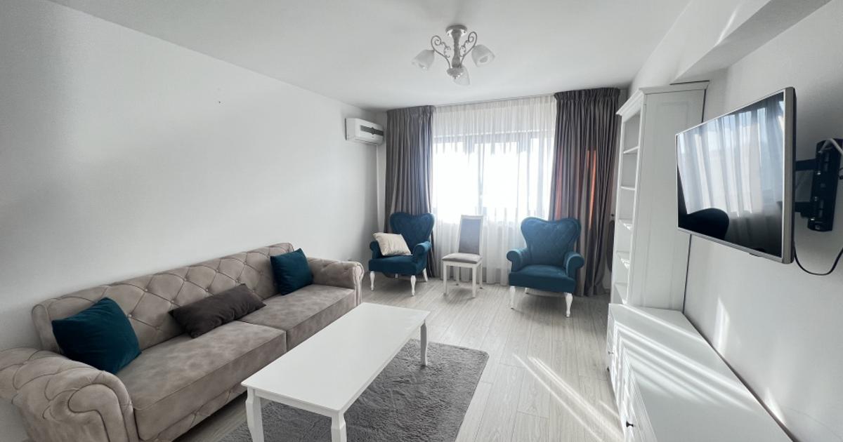 Apartament decomandat cu 2 camere în zona Central, Bacău