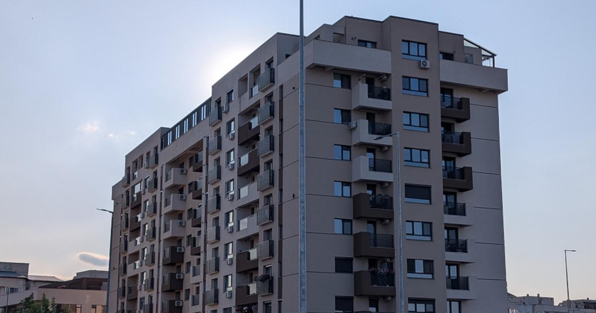 Apartament decomandat cu 3 camere în zona Ștefan cel Mare, Bacău