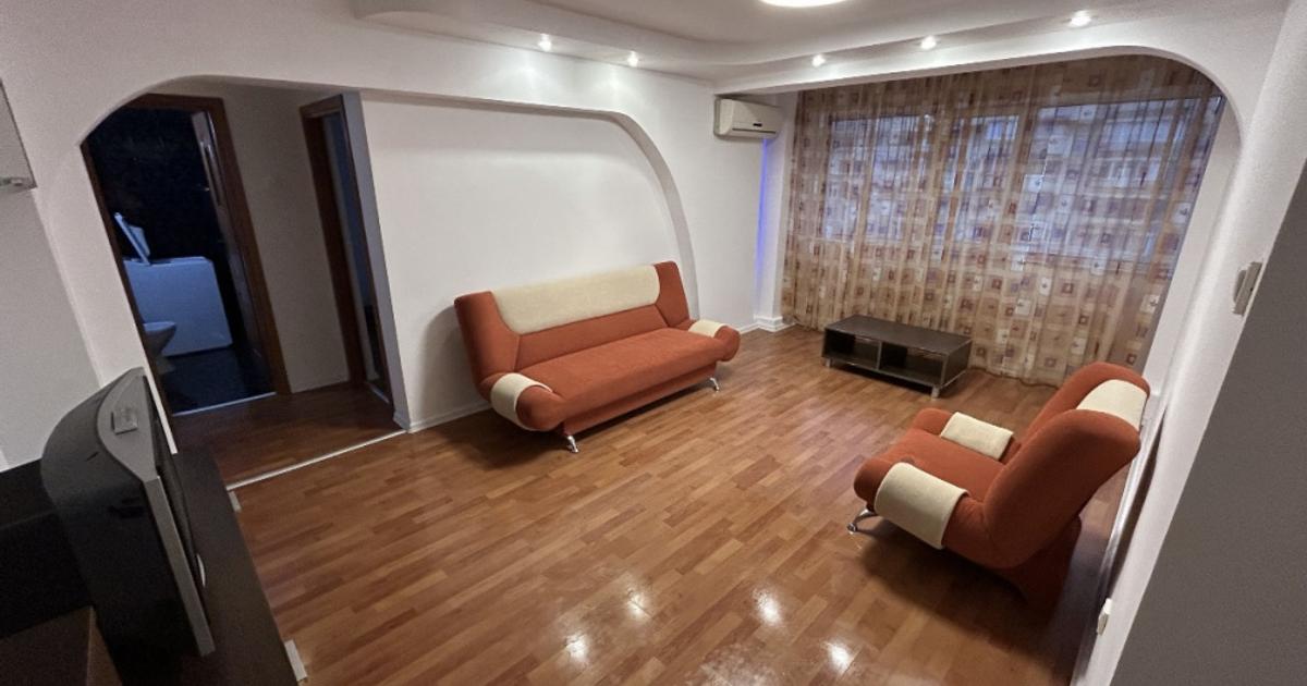 Apartament semidecomandat cu 3 camere în zona Ultracentral, Bacău