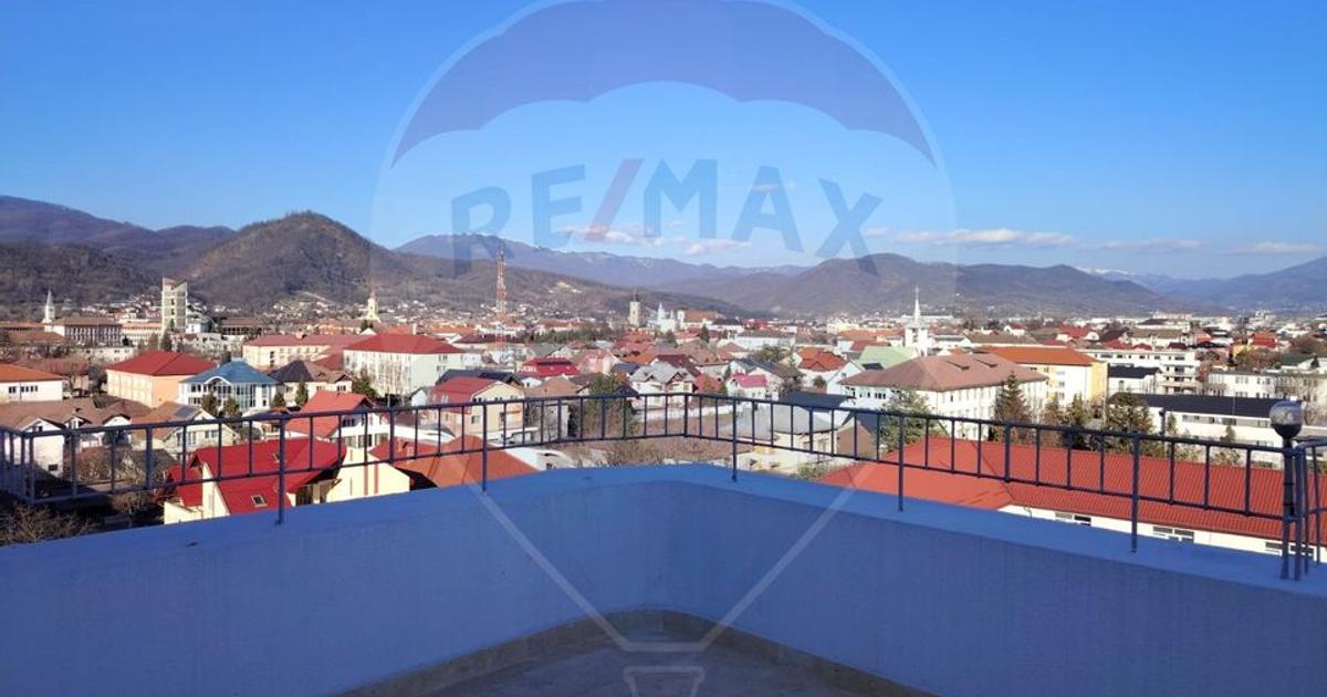 Apartament semidecomandat cu 2 camere în zona Ultracentral, Baia Mare
