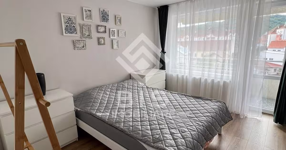 Apartament decomandat cu 3 camere în zona Central, Bistrița