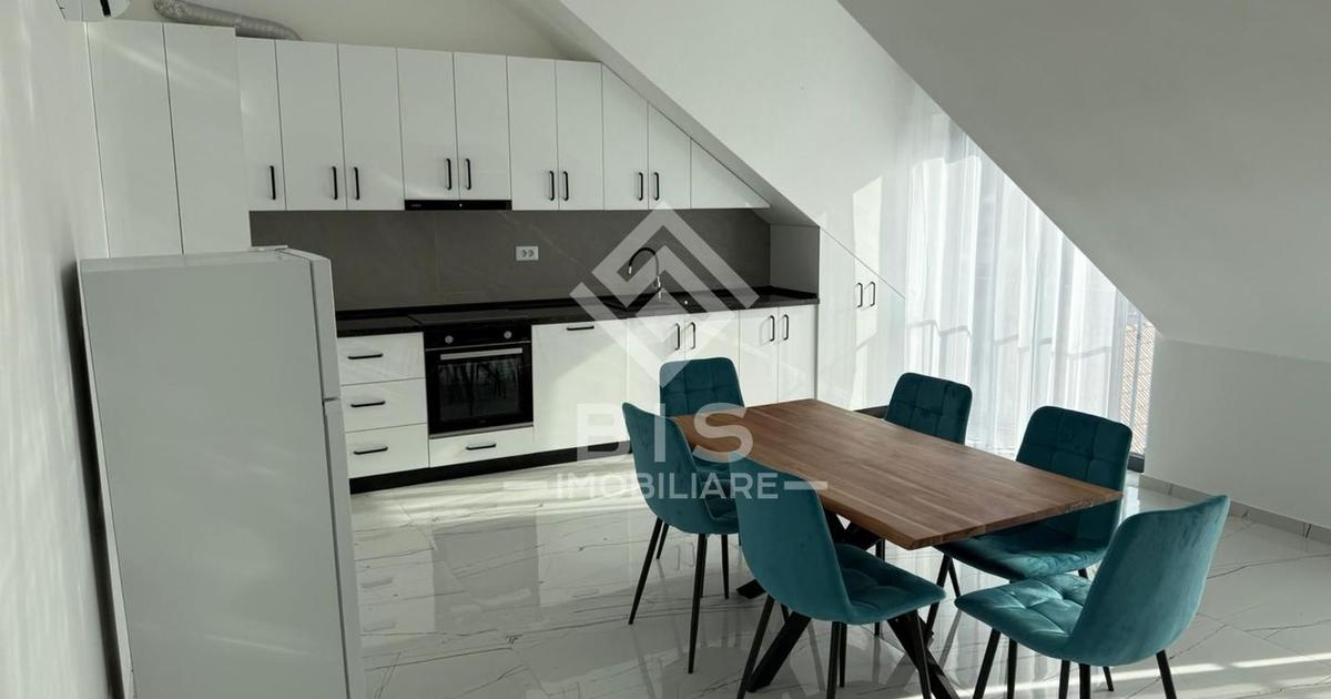 Apartament decomandat cu 4 camere în zona Central, Bistrița