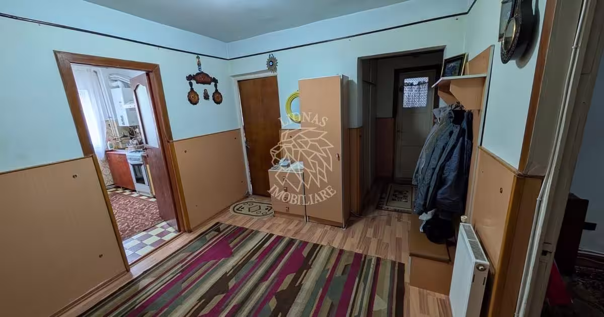 Apartament decomandat cu 4 camere în zona Central, Bistrița