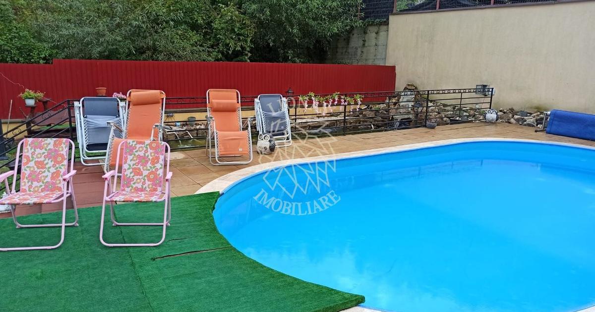 Apartament decomandat cu 3 camere în zona Est, Bistrița