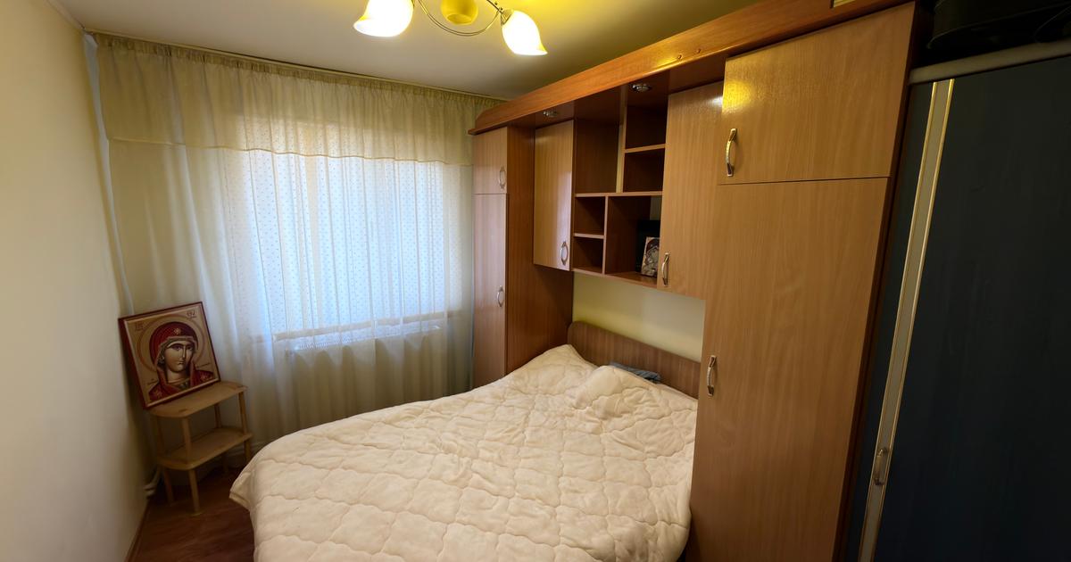 Apartament cu 3 camere în zona Central, Botoșani