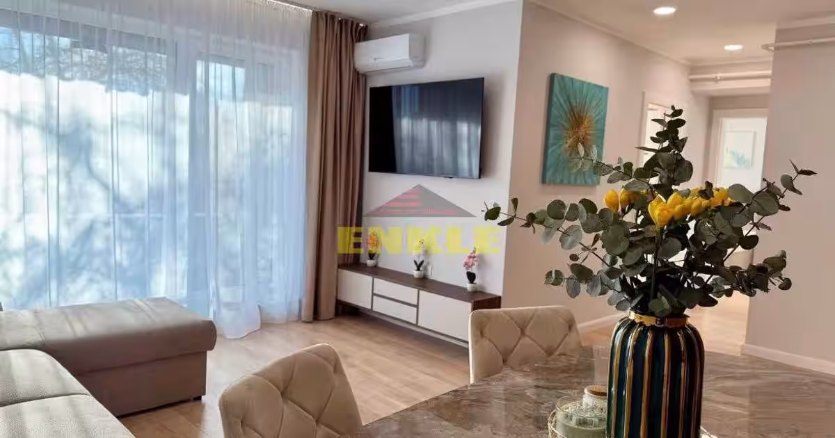 Apartament decomandat cu 2 camere în zona Ultracentral, Botoșani