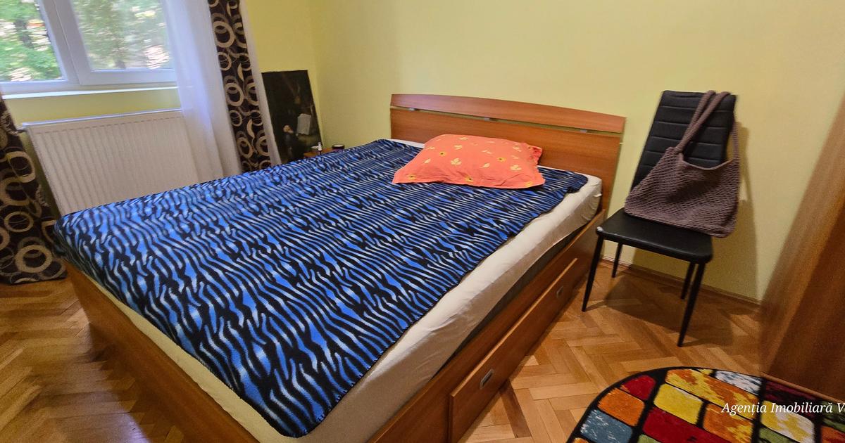 Apartament decomandat cu 2 camere în zona Ultracentral, Botoșani