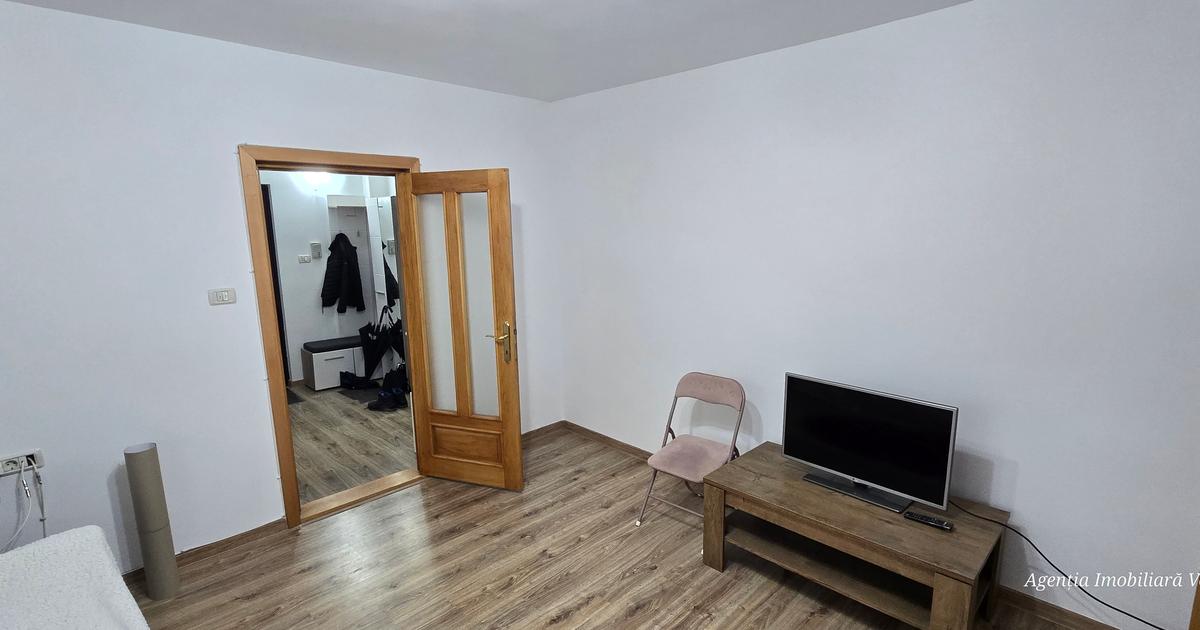 Apartament cu 3 camere în zona Ultracentral, Botoșani