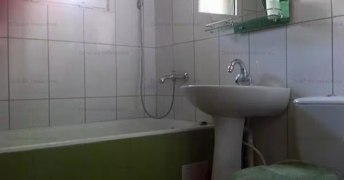 Apartament decomandat cu 2 camere în zona Călărași, Brăila
