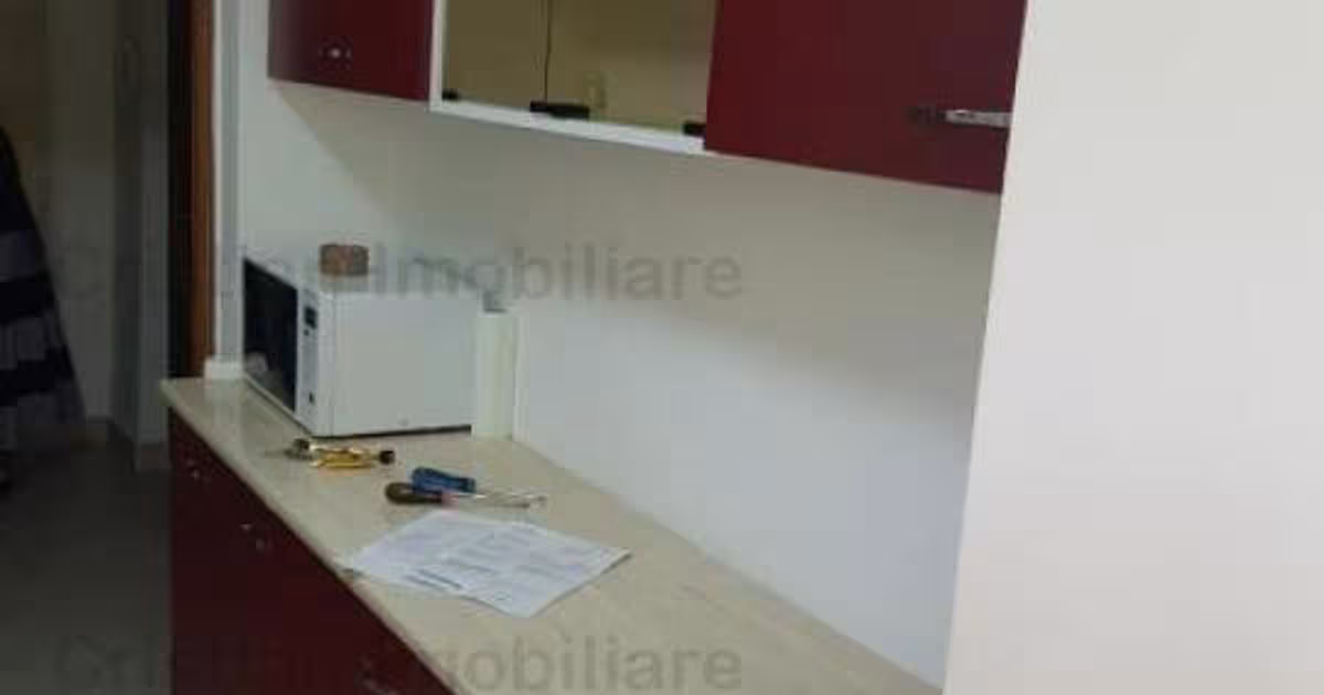 Apartament decomandat cu 2 camere în zona Dorobanți, Brăila