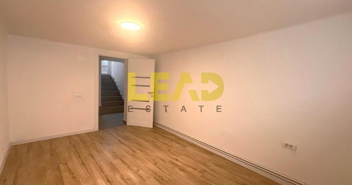 Apartament semidecomandat cu 2 camere în zona Aurel Vlaicu, Brașov