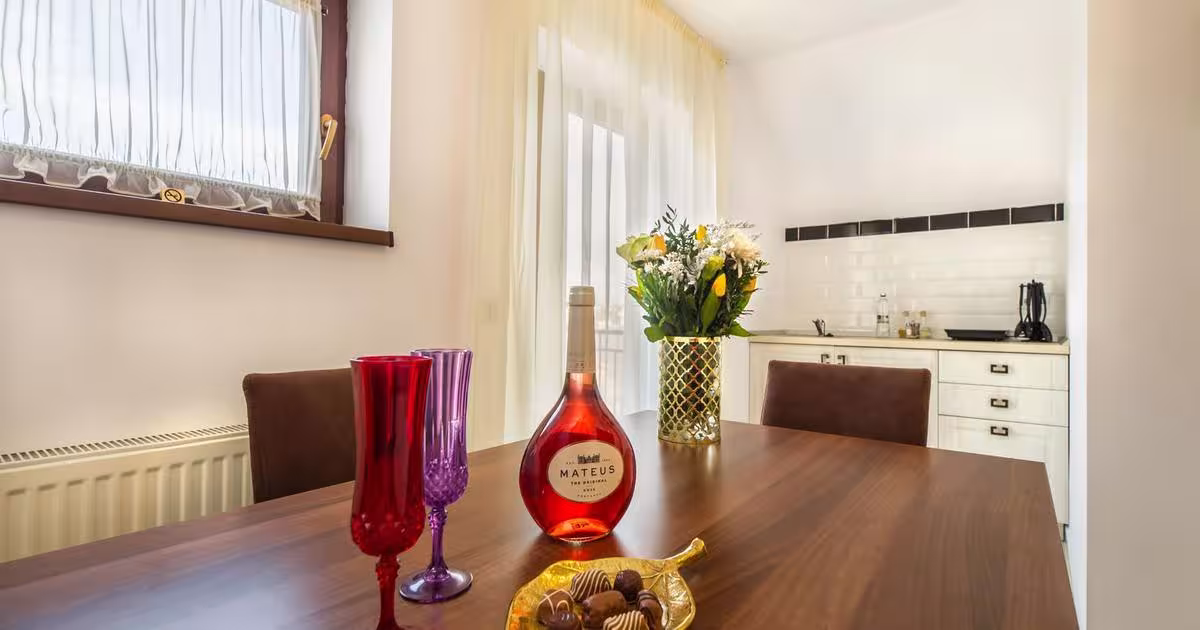 Apartament decomandat cu 3 camere în zona Drumul Poienii, Brașov