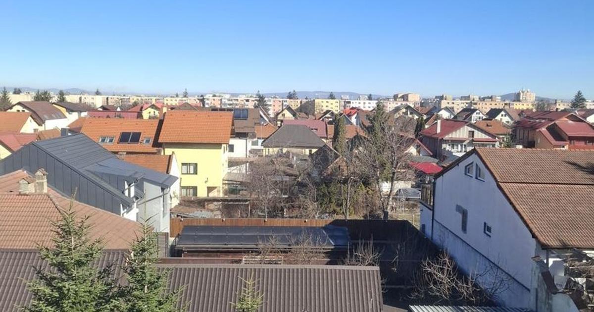 Apartament decomandat cu 2 camere în zona Griviței, Brașov