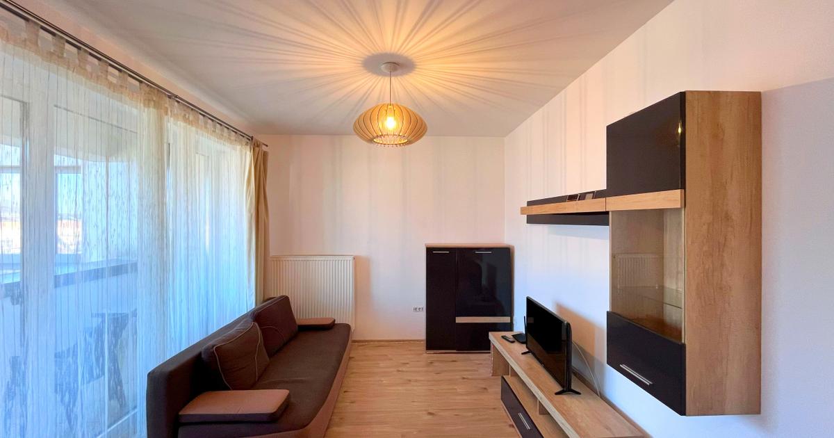 Apartament decomandat cu 2 camere în zona Tractorul, Brașov