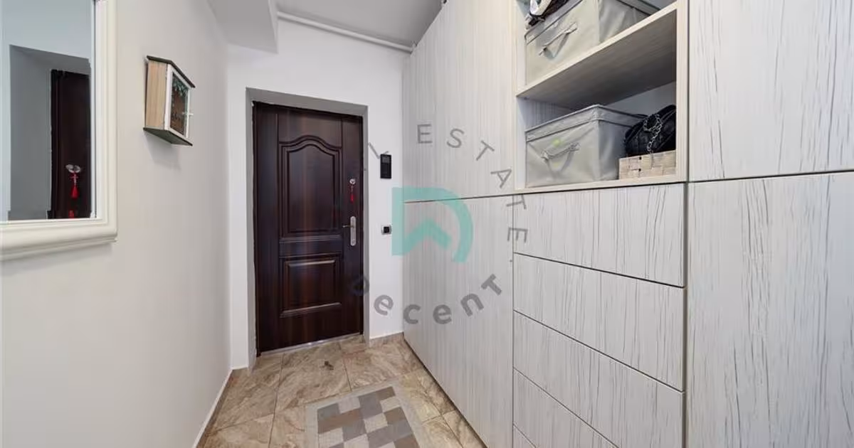 Apartament decomandat cu 3 camere în zona Tractorul, Brașov