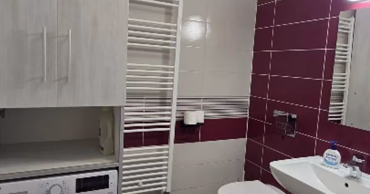 Apartament decomandat cu 2 camere în zona Tractorul, Brașov