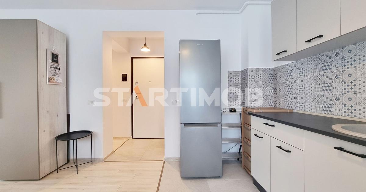 Apartament decomandat cu 2 camere în zona Tractorul, Brașov