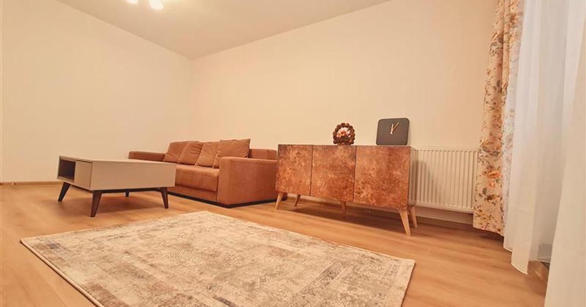 Apartament decomandat cu 2 camere în zona Tractorul, Brașov