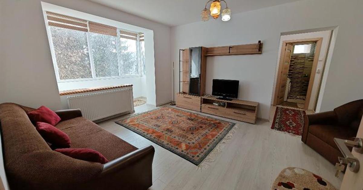 Apartament semidecomandat cu 2 camere în zona Tractorul, Brașov