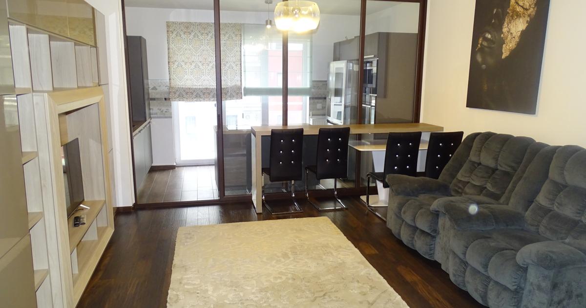 Apartament decomandat cu 3 camere în zona Tractorul, Brașov