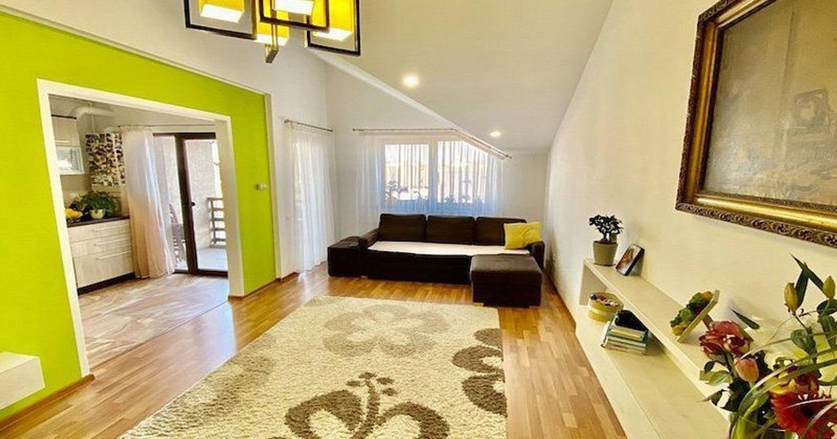 Apartament decomandat cu 3 camere în zona Tractorul, Brașov