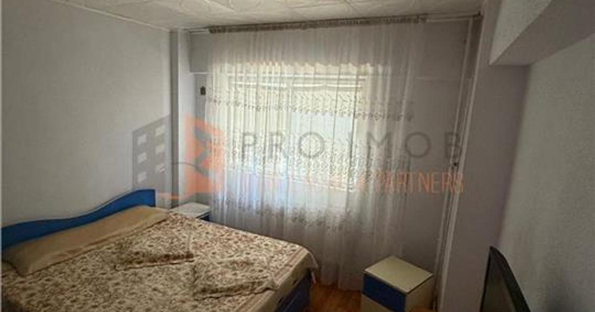 Apartament decomandat cu 2 camere în zona 1 Decembrie, Buzău