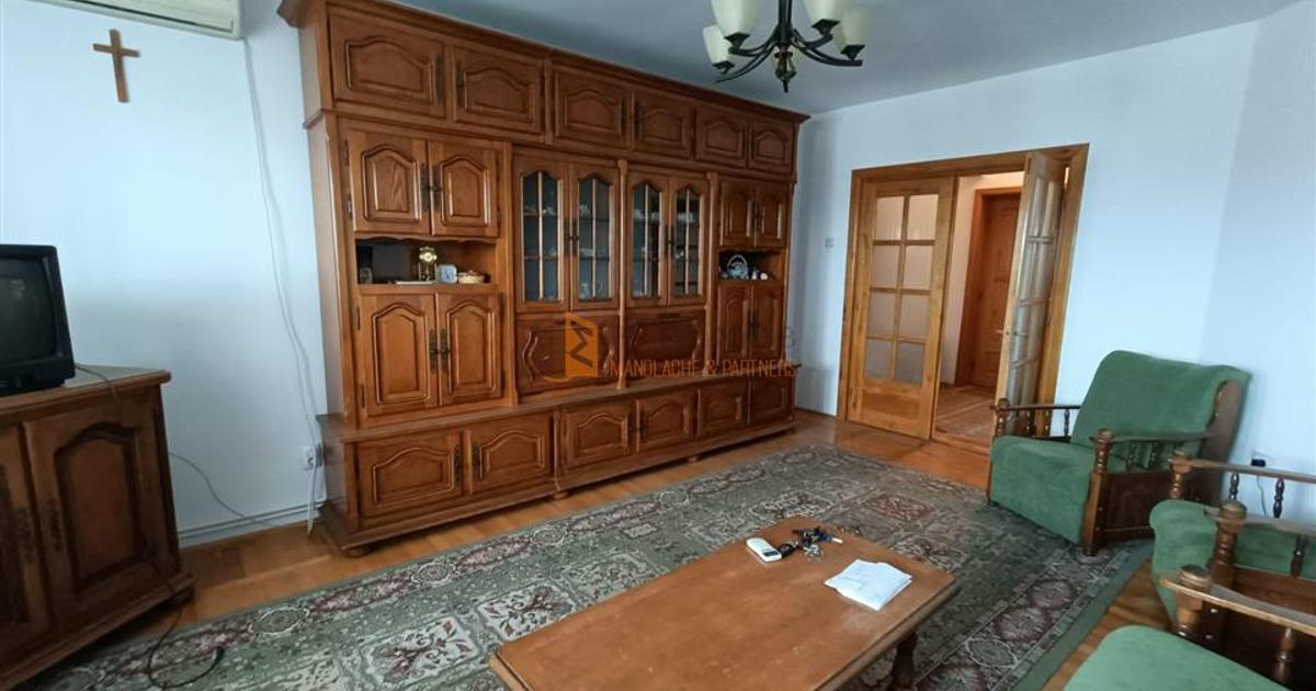 Apartament decomandat cu 3 camere în zona 1 Decembrie, Buzău