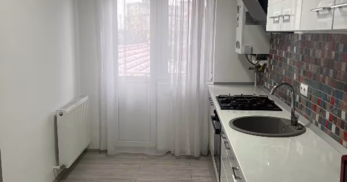 Apartament decomandat cu 2 camere în zona Central, Buzău