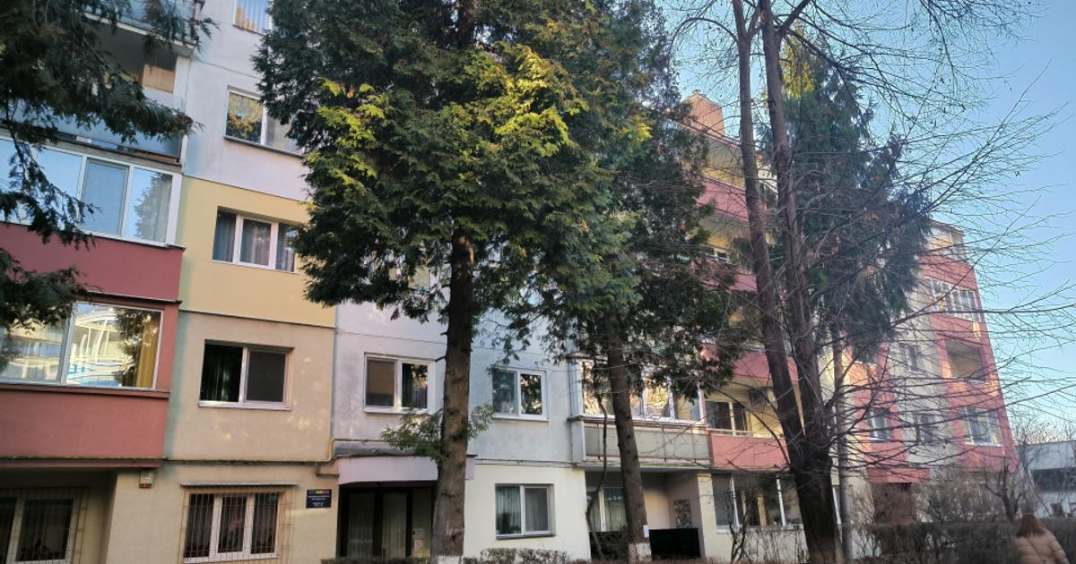 Apartament semidecomandat cu 3 camere în zona Mănăștur, Cluj-Napoca