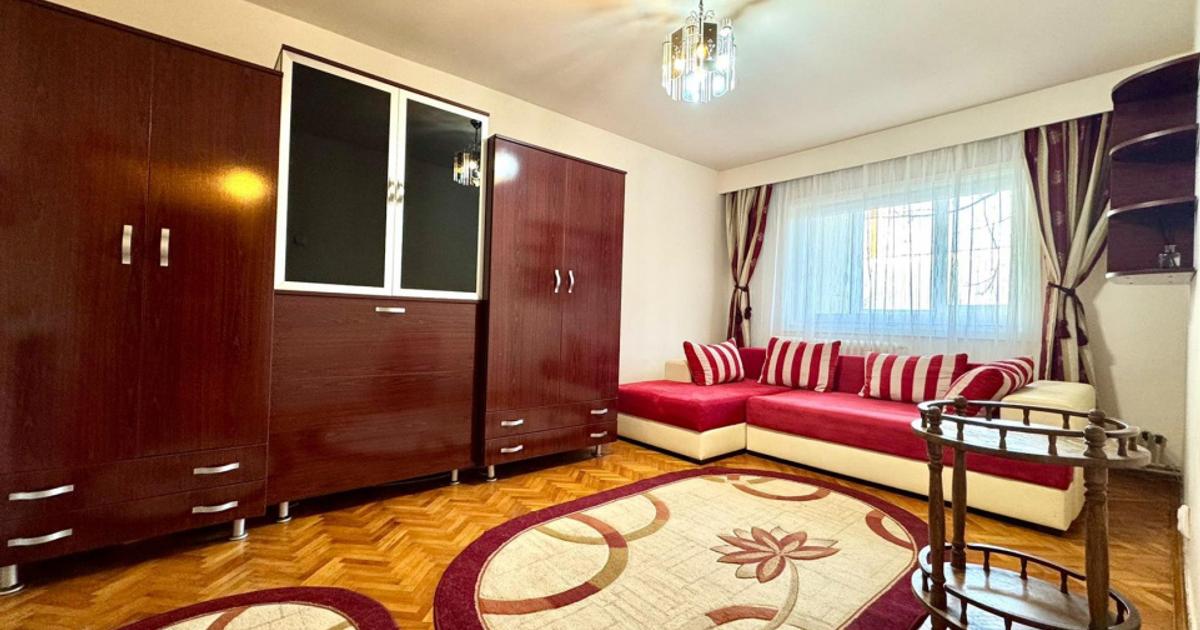 Apartament decomandat cu 3 camere în zona Mănăștur, Cluj-Napoca